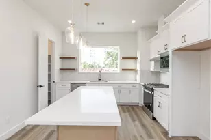 1611 Erin St, Houston, TX 77009 - Photo 10