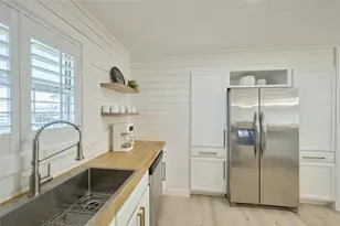 7117 Delesandri Dr, Hitchcock, TX 77563 - Photo 14