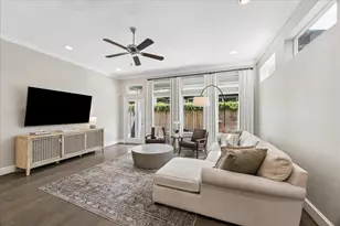 6605 Letein St, Houston, TX 77008 - Photo 10