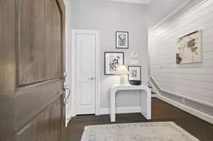 6605 Letein St, Houston, TX 77008 - Photo 2