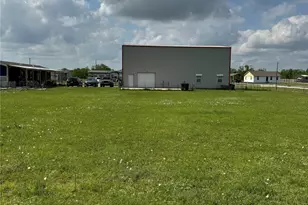 8417 Los Robles Ave, Alvin, TX 77511 - Photo 28