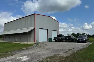 8417 Los Robles Ave, Alvin, TX 77511 - Photo 24