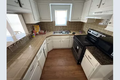 10 7th Street N, Texas City, TX 77590 - Photo 12