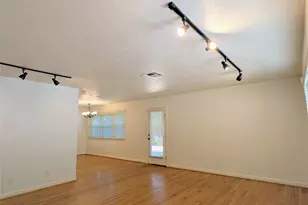 4514 Benning Dr, Houston, TX 77035 - Photo 8