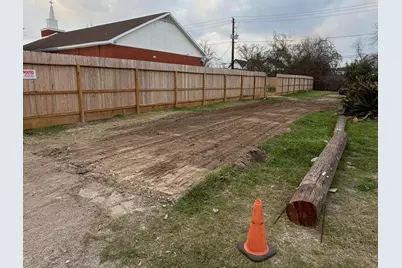 507 E 38th Street, Houston, TX 77022 - Photo 2