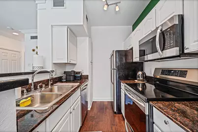 3231 Allen Parkway #1207, Houston, TX 77019 - Photo 12