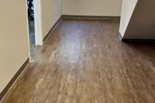 10902 Kingspoint Rd, Houston, TX 77075 - Photo 8