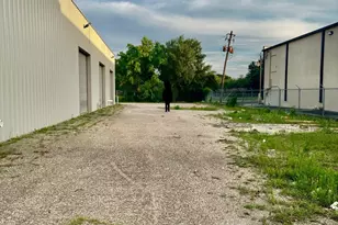 10902 Kingspoint Rd, Houston, TX 77075 - Photo 30