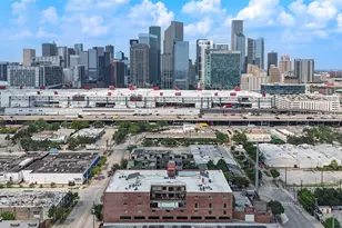 2205 McKinney St, Houston, TX 77003 - Photo 1