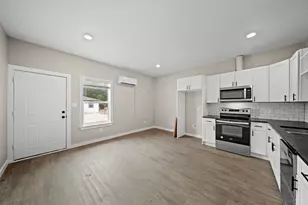 1644 County Rd 180, Alvin, TX 77511 - Photo 6