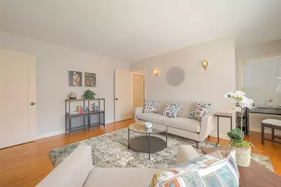 1558 1/2 Castle Court, Houston, TX 77006 - Photo 8