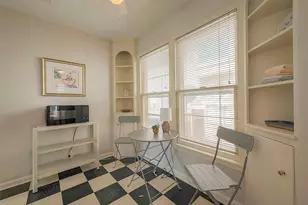 1558 1/2 Castle Ct, Houston, TX 77006 - Photo 12