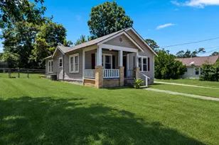 1802 Marjorie St, Brenham, TX 77833 - Photo 2