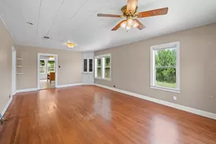 1802 Marjorie St, Brenham, TX 77833 - Photo 4