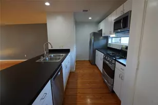 2716 Chenevert St, Houston, TX 77004 - Photo 8