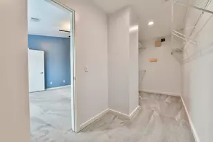2716 Chenevert St, Houston, TX 77004 - Photo 16