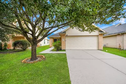 819 Sun Prairie Dr Drive, Houston, TX 77090 - Photo 2