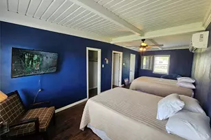 136 Fisher St, Matagorda, TX 77414 - Photo 10