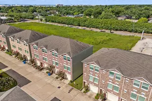 8705 Bryam St, Houston, TX 77061 - Photo 18