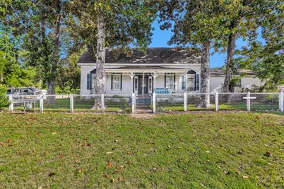 207 W Elder Street, Colmesneil, TX 75938 - Photo 1