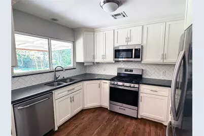 4821 Hummingbird Street, Houston, TX 77035 - Photo 10