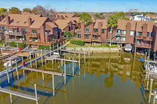 727 Davis Rd, League City, TX 77573 - Photo 4