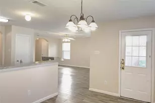 5530 Violet Path Ln, Houston, TX 77085 - Photo 6