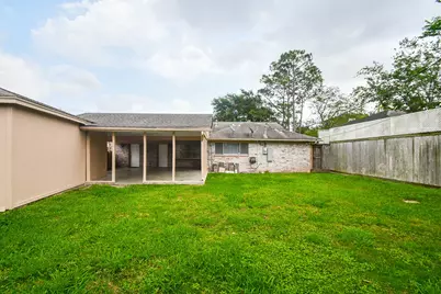 7714 Eichler Drive, Houston, TX 77036 - Photo 32
