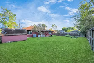 403 Westwood Dr, Friendswood, TX 77546 - Photo 6