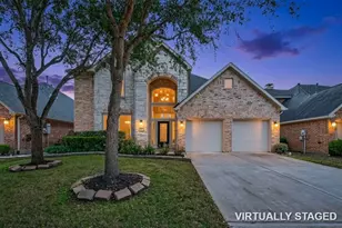 4423 Parkwater Cove Ct SE, Sugar Land, TX 77479 - Photo 2