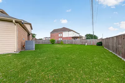 18206 Noble Forest Drive, Humble, TX 77346 - Photo 32