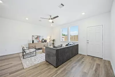 5926 Manning Oaks Street, Houston, TX 77091 - Photo 6