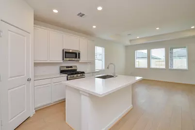 9727 Rialto Heights Drive, Cypress, TX 77433 - Photo 12