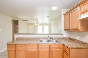 894 N Victory Dr, Houston, TX 77088 - Photo 12