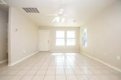 894 N Victory Drive, Houston, TX 77088 - Photo 6