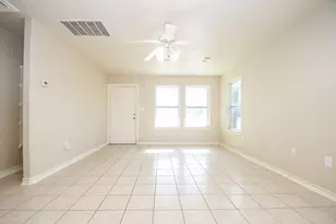 894 N Victory Dr, Houston, TX 77088 - Photo 6