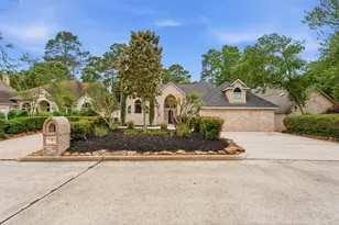 9 Claridge Ct, Conroe, TX 77304 - Photo 2