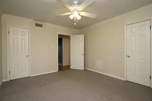 2052 Branard St, Houston, TX 77098 - Photo 6