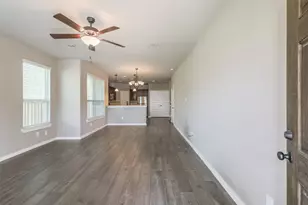 121 Wickersham, Conroe, TX 77304 - Photo 2