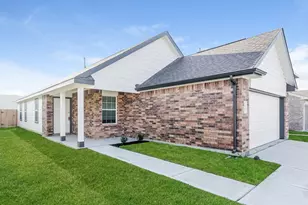 2827 Briggs Dr, Conroe, TX 77301 - Photo 2