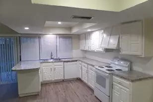 14611 Leacrest Dr, Houston, TX 77049 - Photo 12