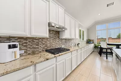 25819 Oakwood Knoll Drive, Katy, TX 77494 - Photo 10