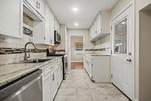 1606 Afton St, Houston, TX 77055 - Photo 10