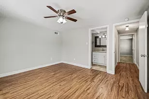 1606 Afton St, Houston, TX 77055 - Photo 16