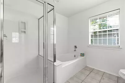 149 E Summerhaze Circle, The Woodlands, TX 77382 - Photo 10