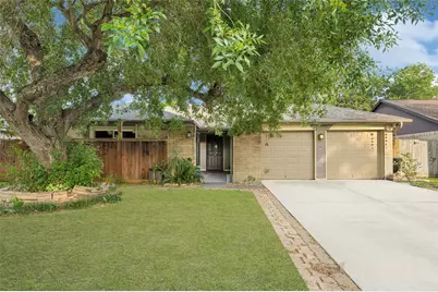 2515 Harvest Cove, Friendswood, TX 77546 - Photo 2