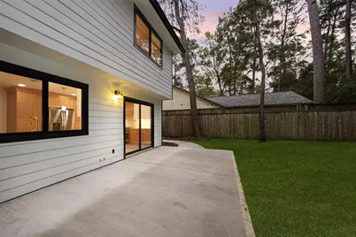 203 S Pathfinders Circle, The Woodlands, TX 77381 - Photo 4