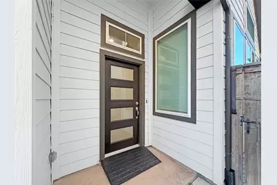 9407 Lantern Light Drive, Missouri City, TX 77459 - Photo 2
