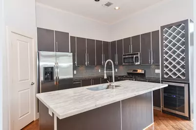 748 W 16th Street #B, Houston, TX 77008 - Photo 6