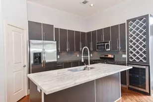 748 W 16th St, Houston, TX 77008 - Photo 6